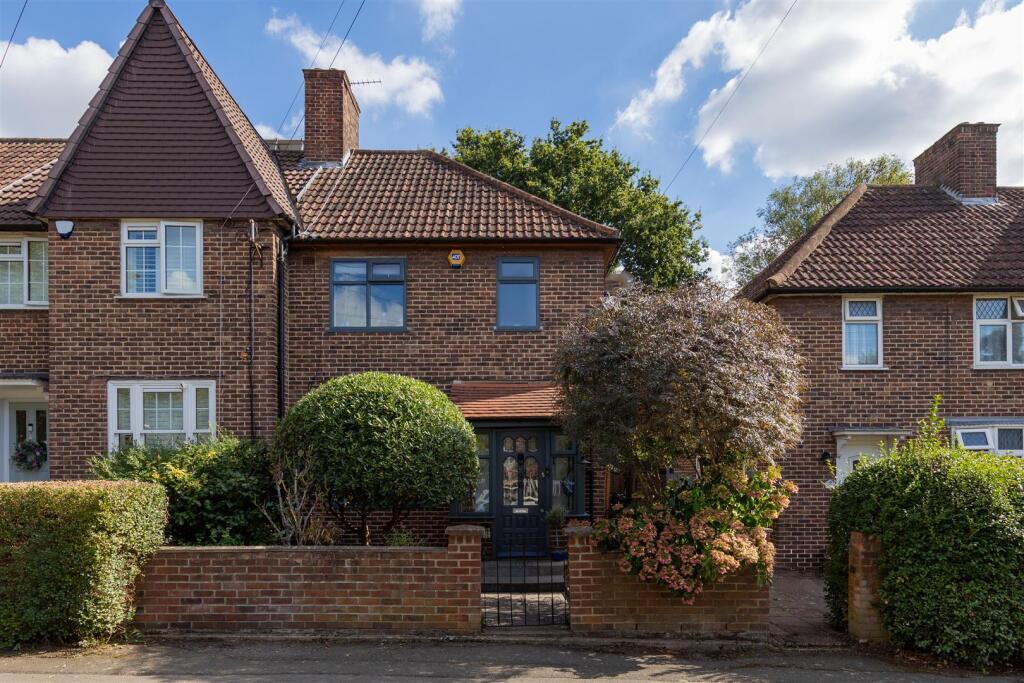 Main image of property: Manor Farm Drive, Chingford