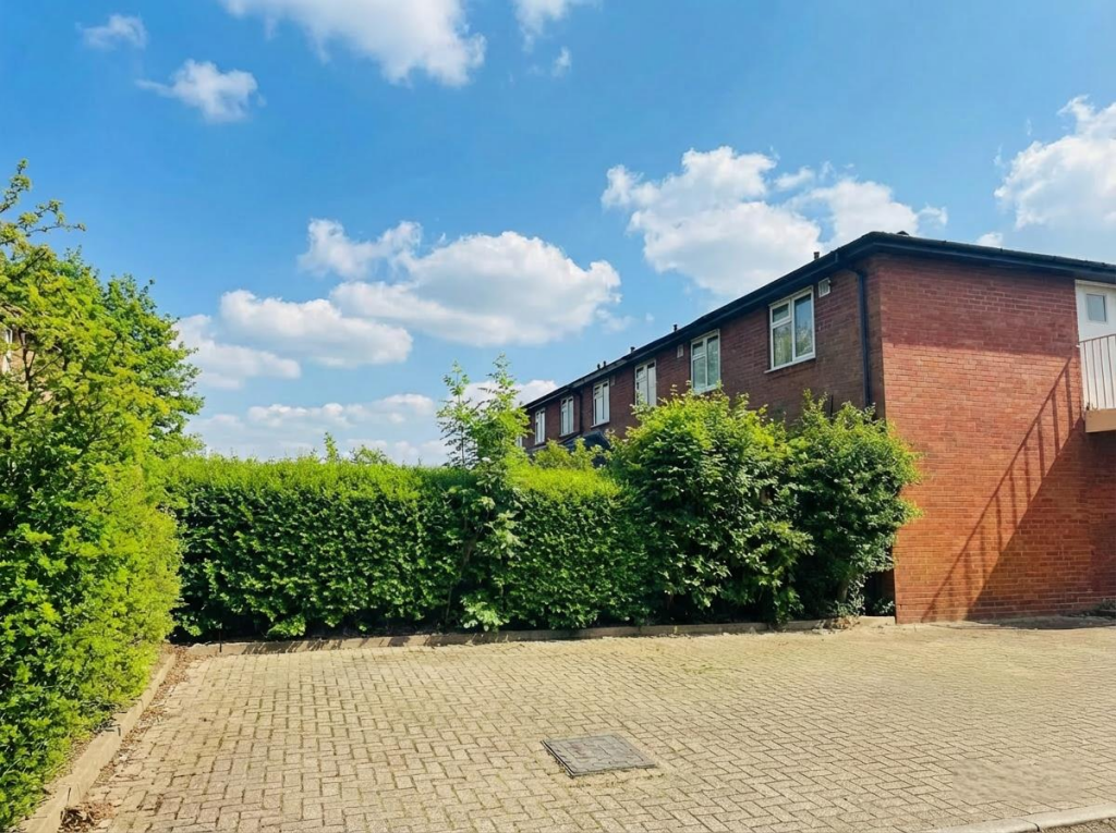 Additional image 3 of Panshanger Drive, Welwyn Garden City