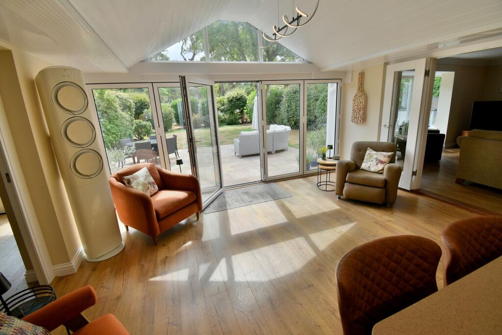 House in West Parley, Dorset - View 5