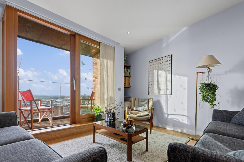 Apartment in Leeds, West Yorkshire - View 3