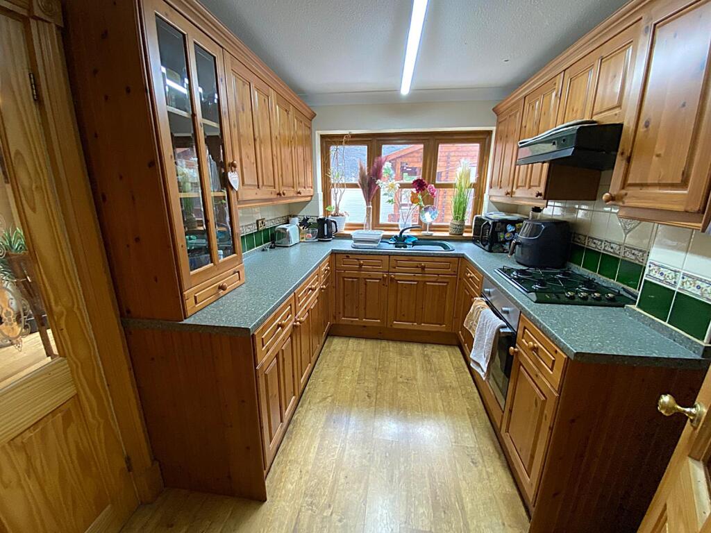House in Newport - View 4