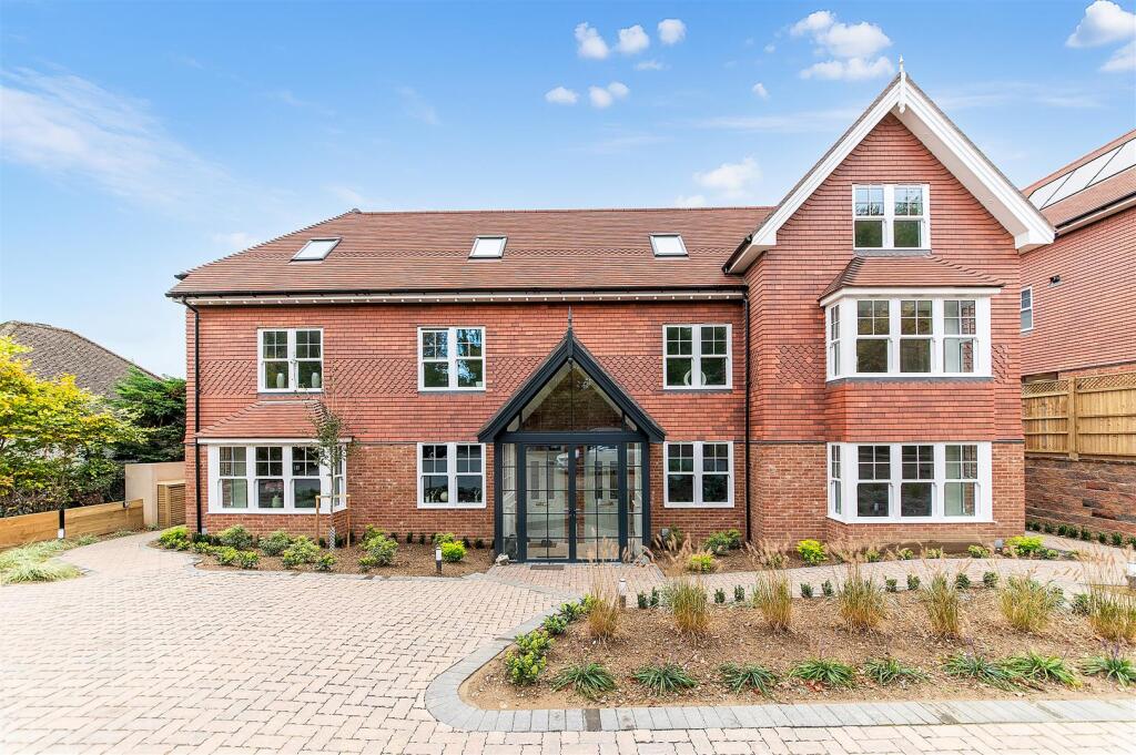 Main image of property: Hollymeoak Road, Chipstead, Coulsdon