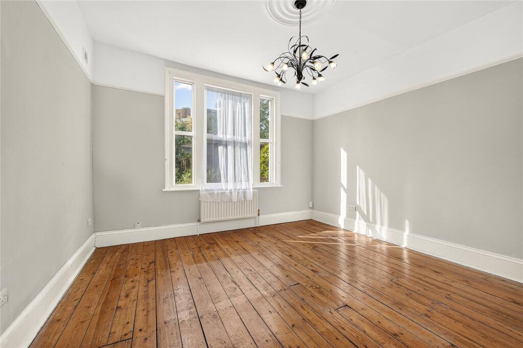 House in London - View 4