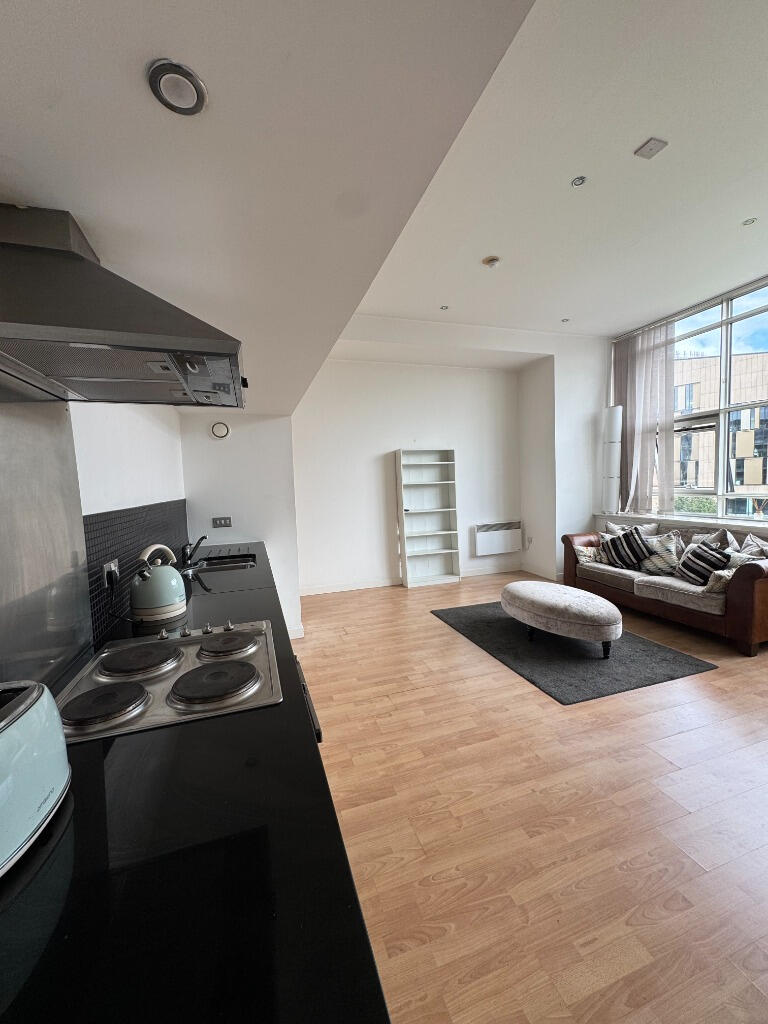 Apartment in Glasgow - View 5