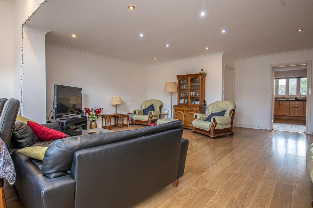 Botley Road, Horton Heath, Eastleigh, SO50 photo 4