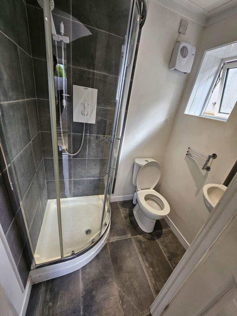 Additional image 8 of STUDENT SIX DOUBLE BEDROOM, ENSBURY PARK (p05573)