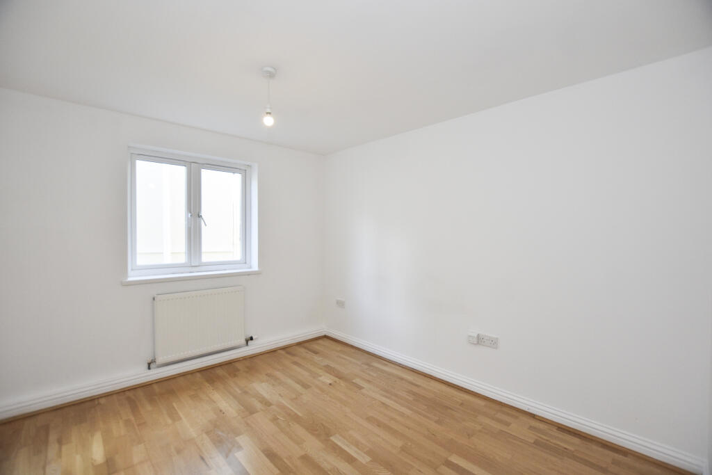 Apartment in Truro - View 5