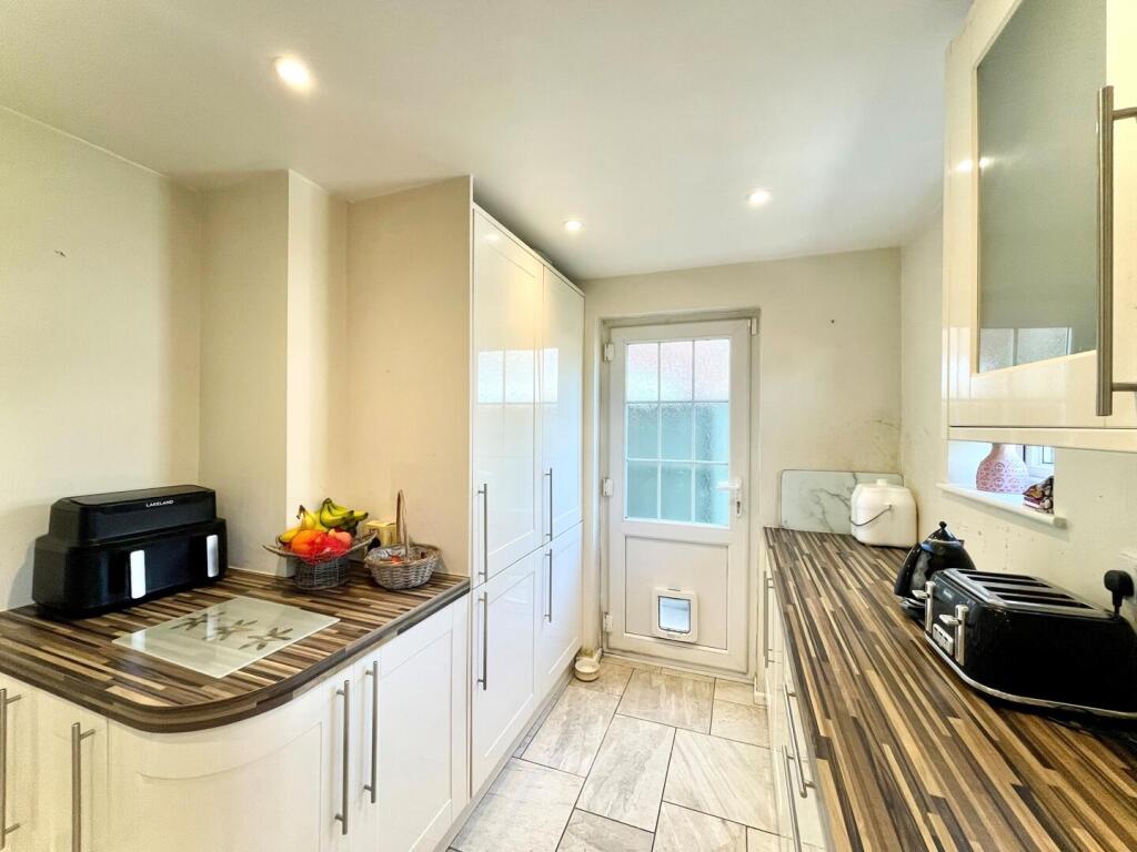 Swordfish Drive, Mudeford photo 4