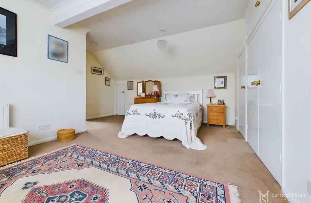House in Eastbourne, East Sussex - View 4