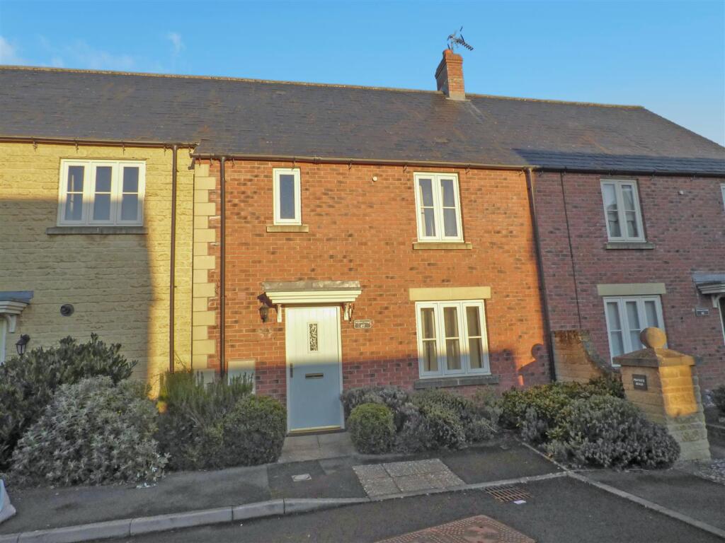 Main image of property: Beceshore Close, Moreton-in-Marsh