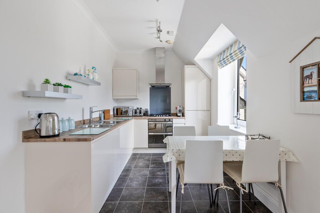 Eastone Grey, Allenhayes Road photo 3