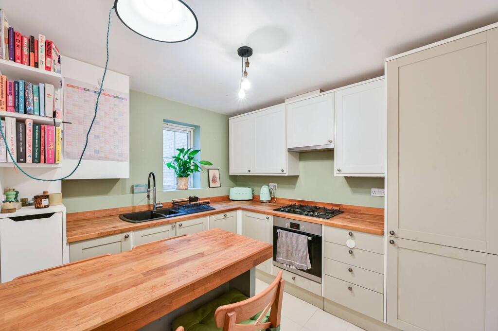 Main image of property: Kelly Avenue, Peckham, London, SE15