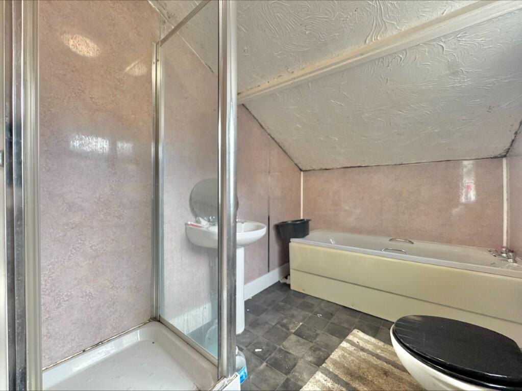 House in Great Yarmouth, Norfolk - More