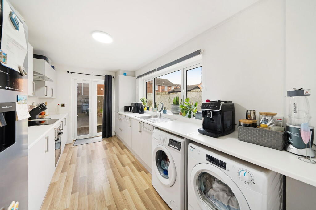 Main image of property: Alfred Street, Weston-super-mare, BS23 1PZ