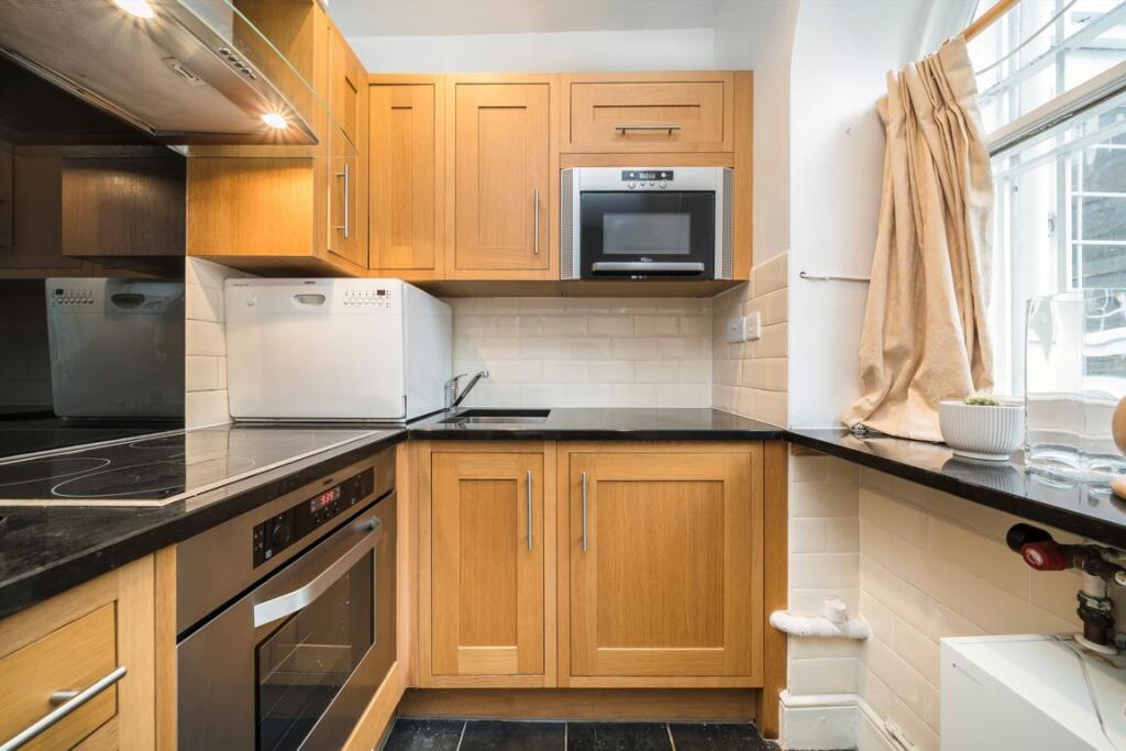 Apartment in London, Royal Borough of Kensington and Chelsea - View 3