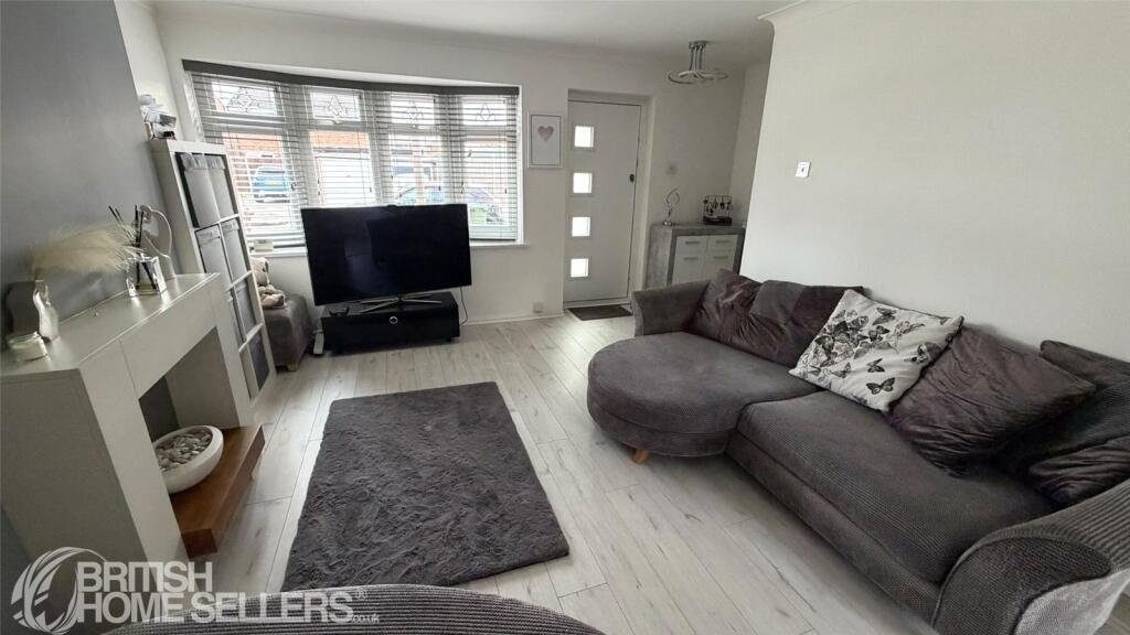 House in Stanford-le-Hope, Essex - View 4