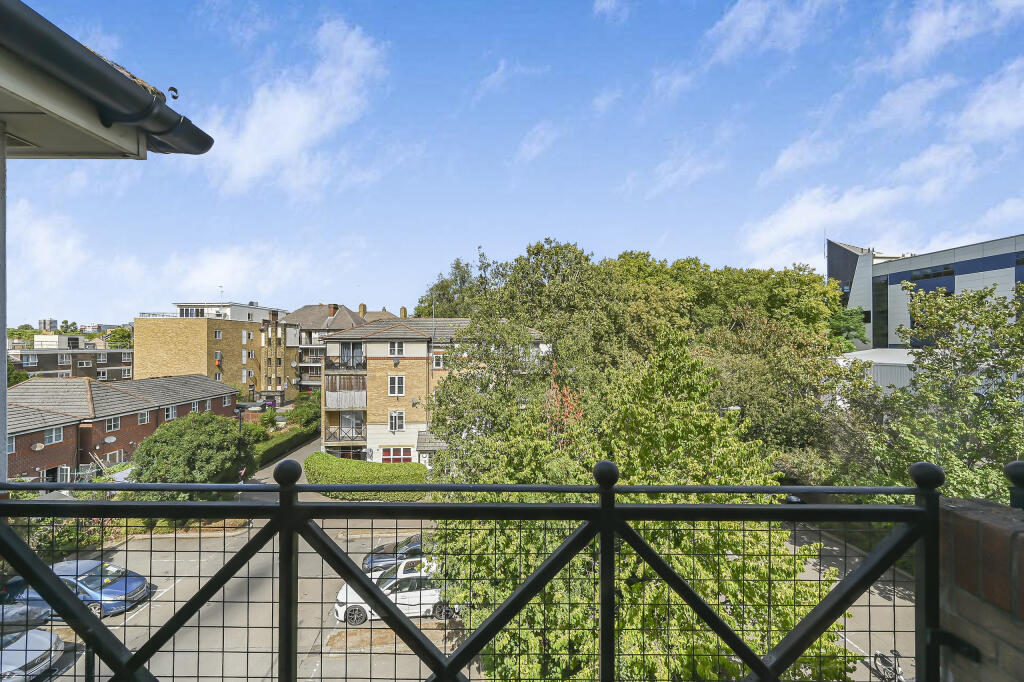 Apartment in London - View 4