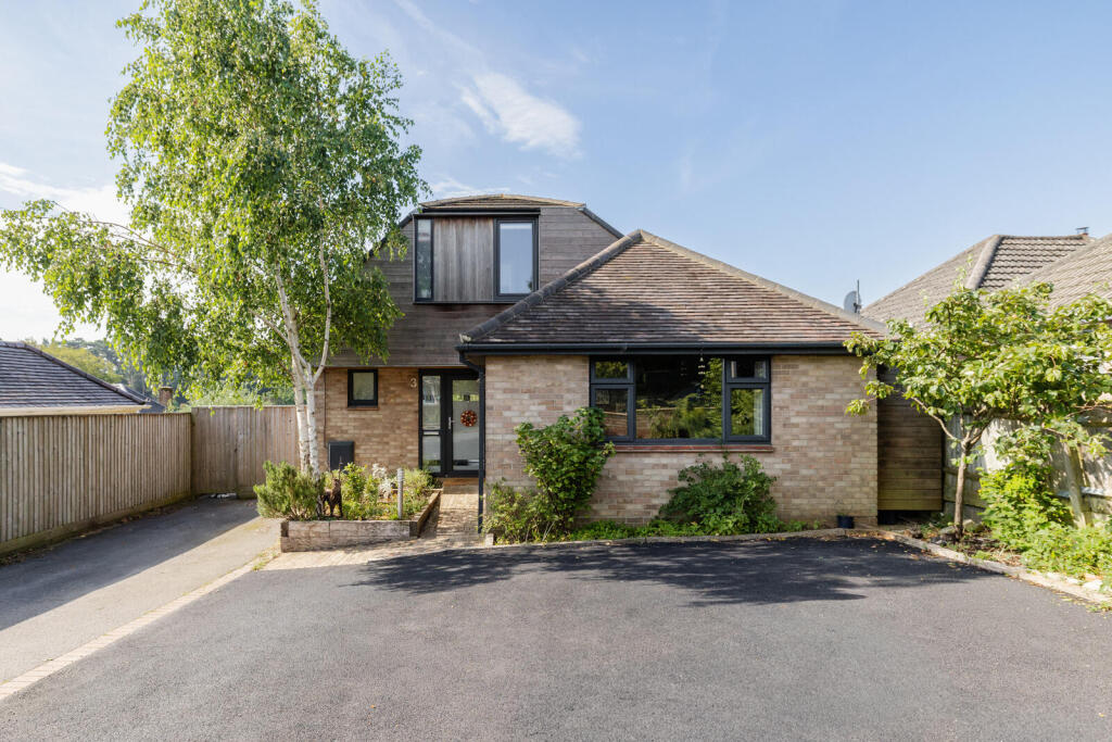 Insley Crescent, Broadstone - View 2