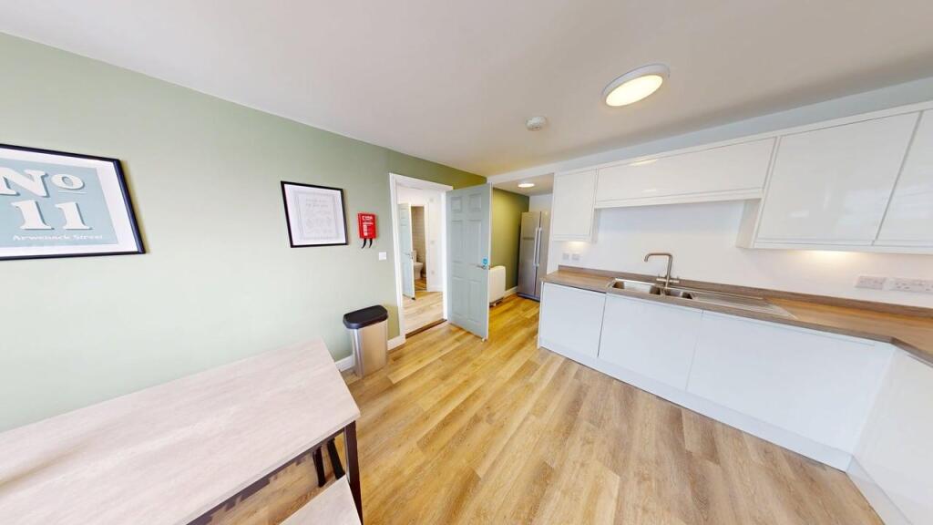 Apartment in Truro - View 5