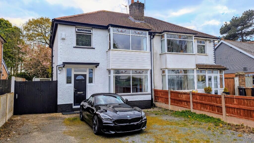 Main image of property: Scarisbrick New Road, Southport, Merseyside, PR8