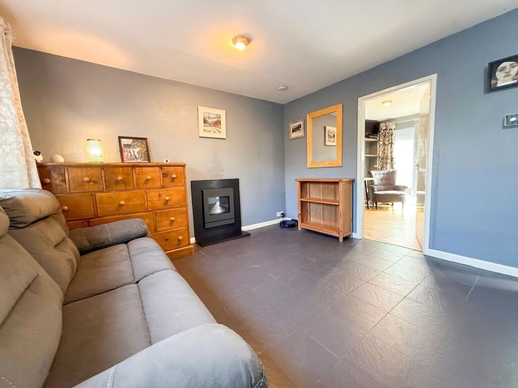House in Rotherham, South Yorkshire - View 3