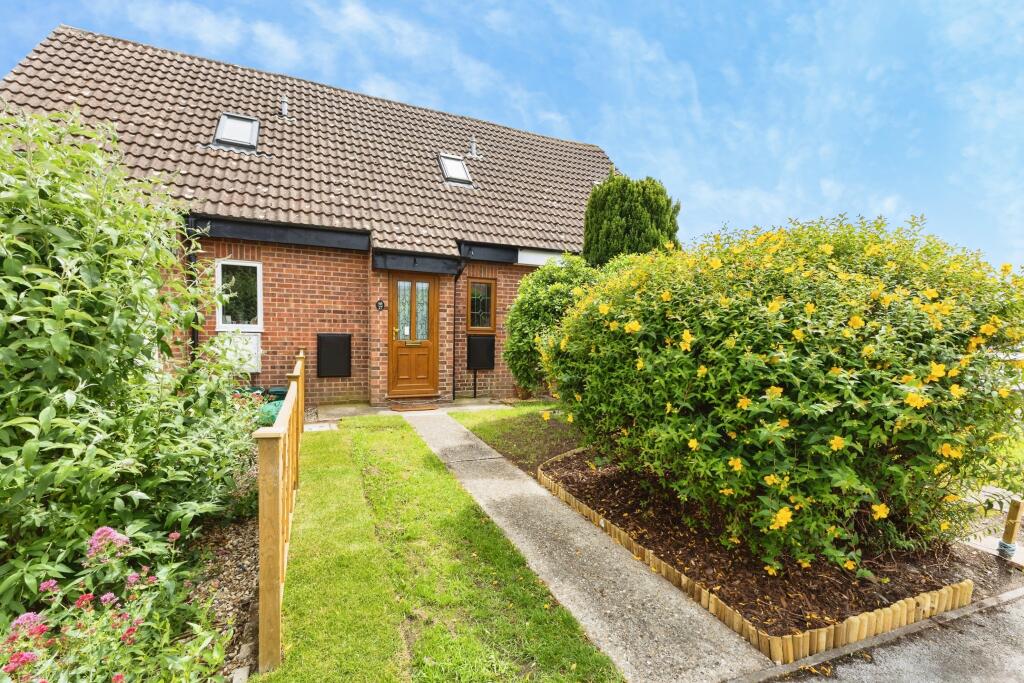 Main image of property: Alston Mews, Thatcham, RG19