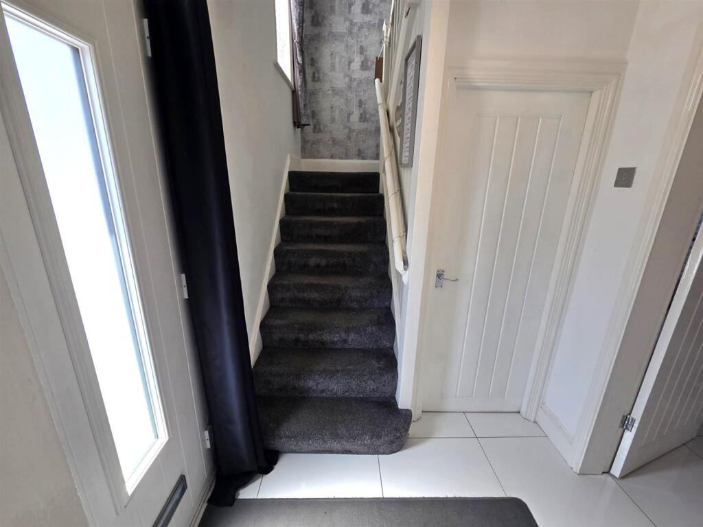 House in Newark and Sherwood, Ollerton and Boughton CP - View 2