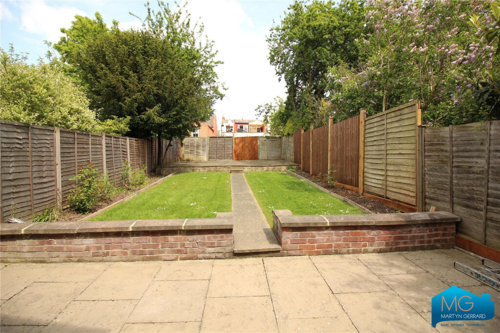 House in London - View 5
