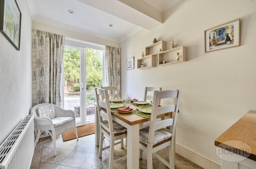 House in Guildford - View 5
