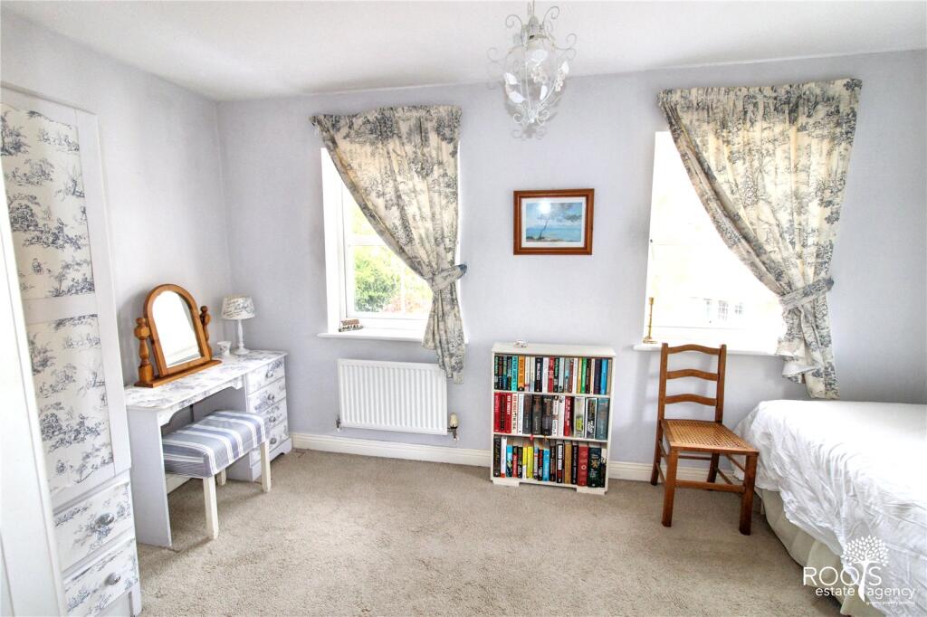House in Cold Ash, Ashmore Green - View 5