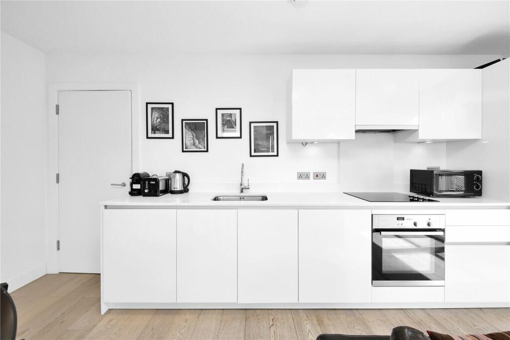 Apartment in London - View 4