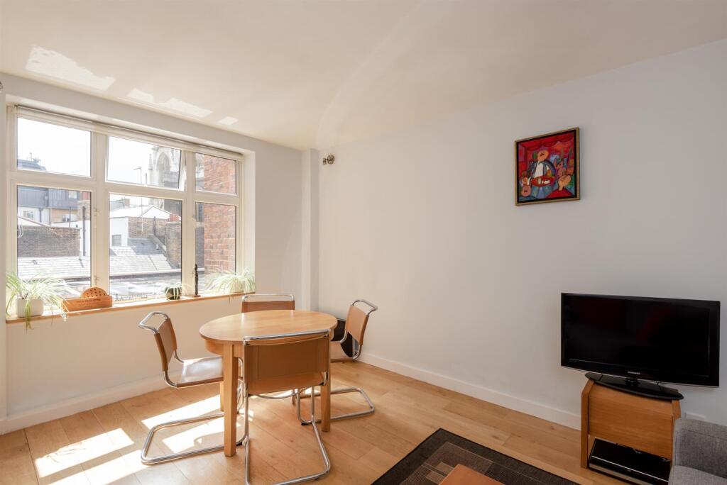 Main image of property: Cliffords Inn, Fetter Lane, London
