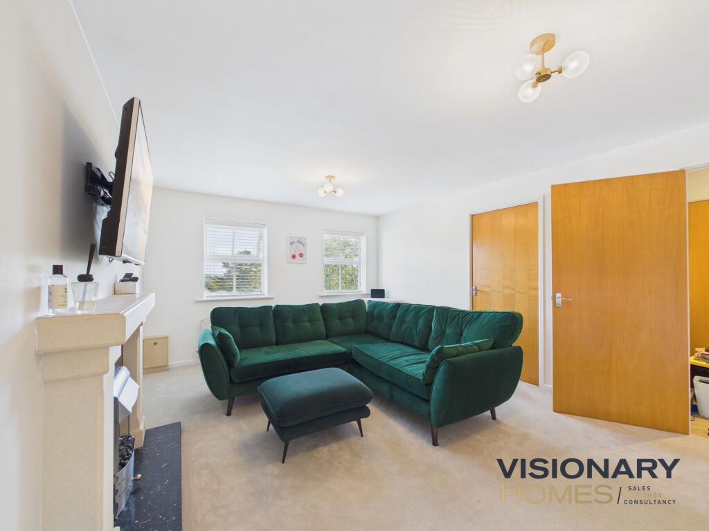 Apartment in Lichfield, Burntwood - More