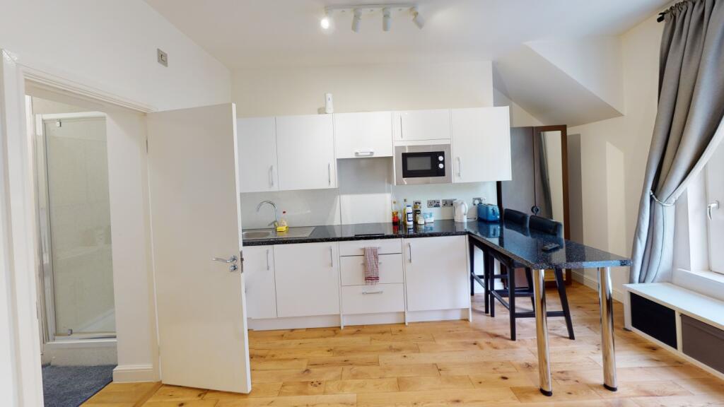 Studio flat for rent