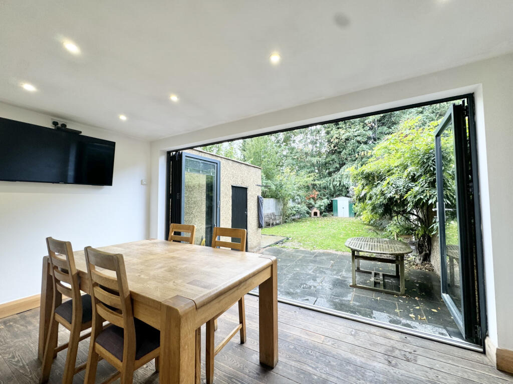 House in London - View 3
