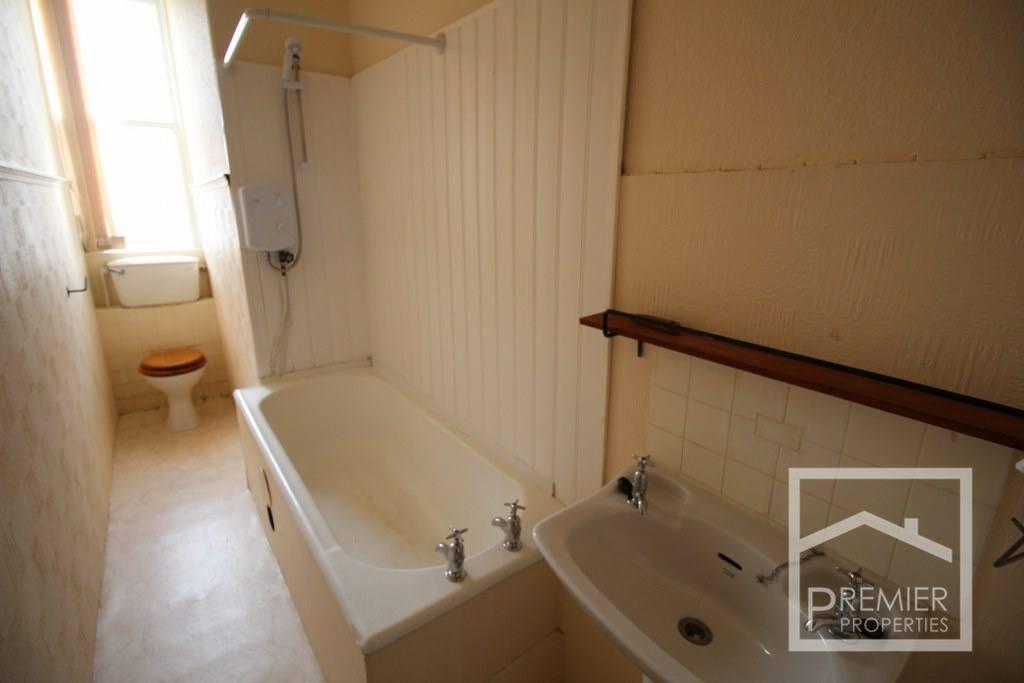 Apartment in Paisley - More