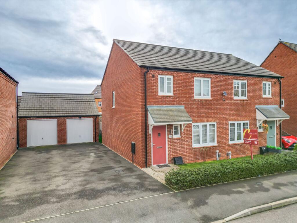 Main image of property: Edgedale Road, Nuneaton, CV11