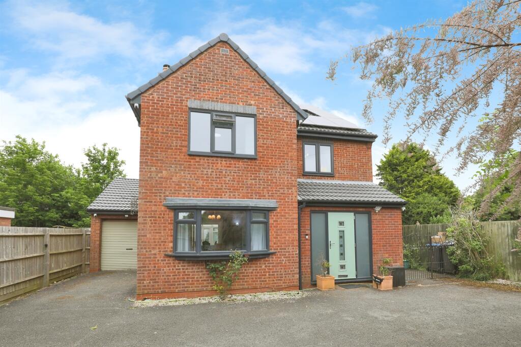 Main image of property: Mallory Road, Lighthorne Heath, Leamington Spa