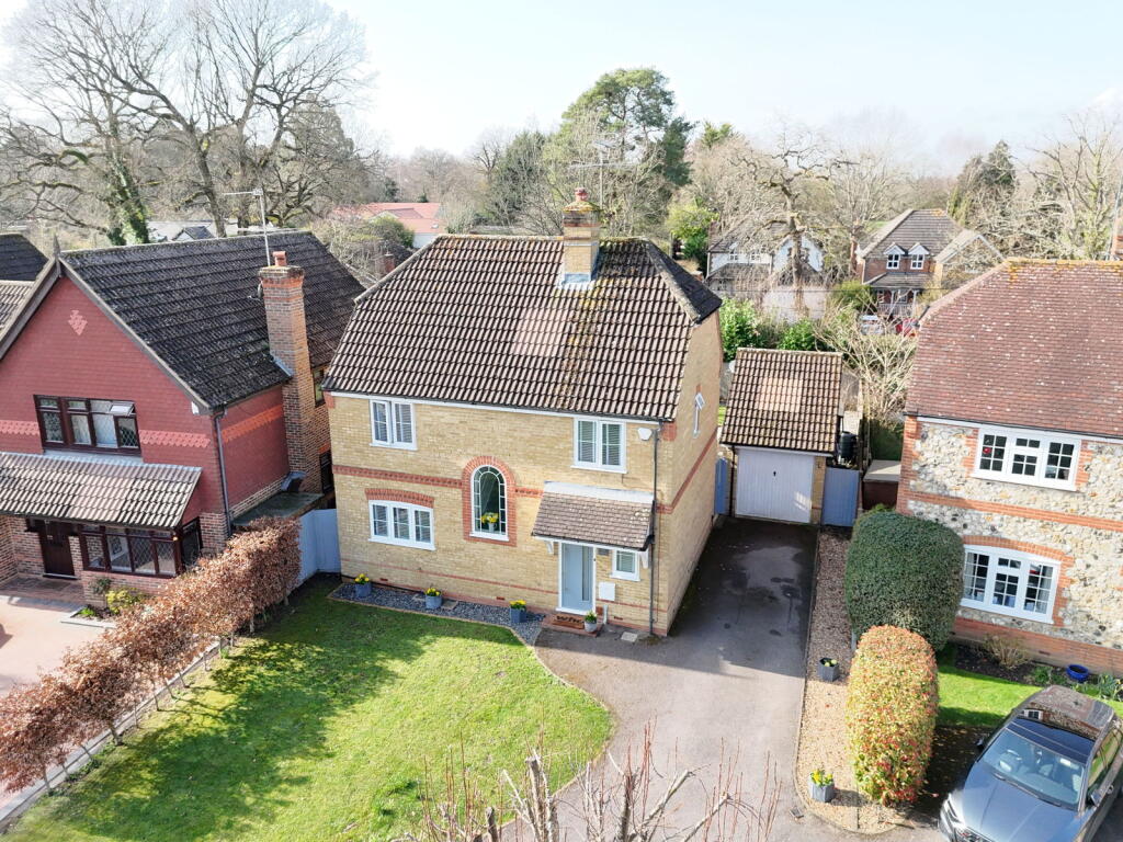Main image of property: Goldsmith Close, Wokingham, RG40