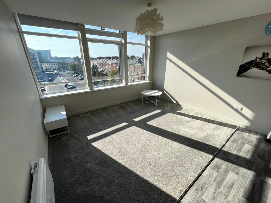 Main image of property: K2 Apartments North, 70 Bond Street, Hull, Yorkshire, HU1