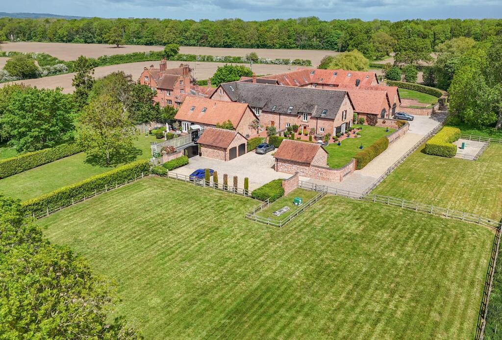 Brookside Farm, Pulford, Chester photo 2