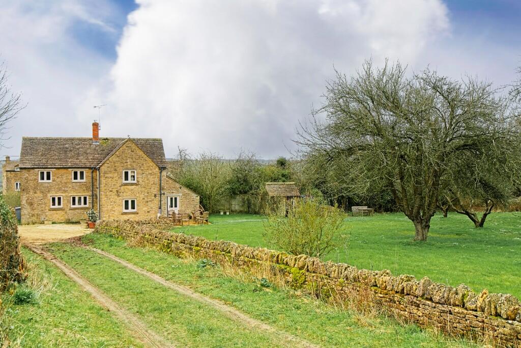 Main image of property: Chilson Hill, OX7