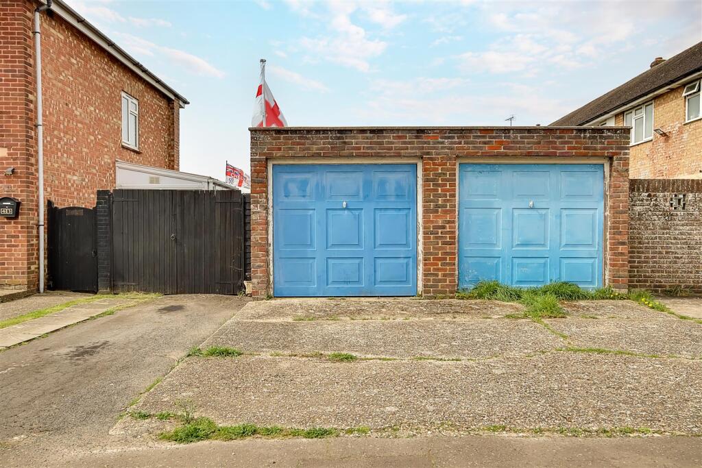 Roedean Road, Worthing, BN13 - View 2