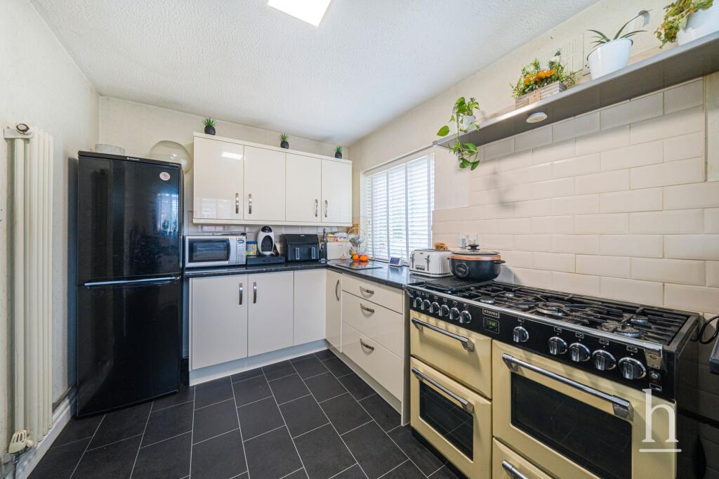 Apartment in Prenton, Noctorum - View 3