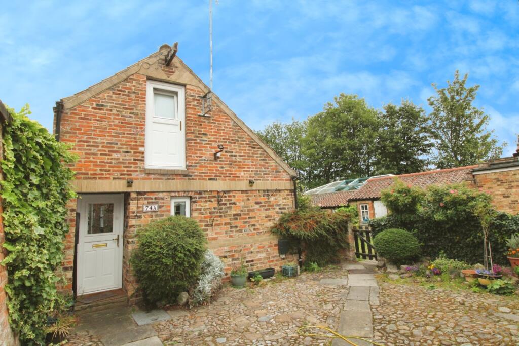 Main image of property: Allhallowgate, Ripon