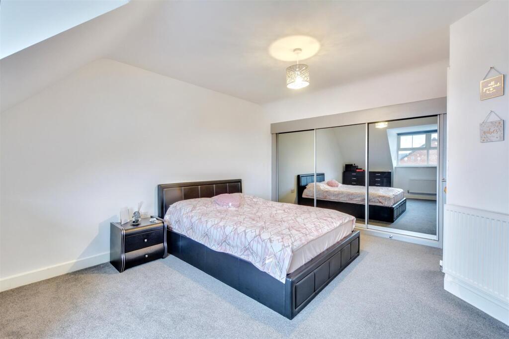 House in Nottingham - View 5