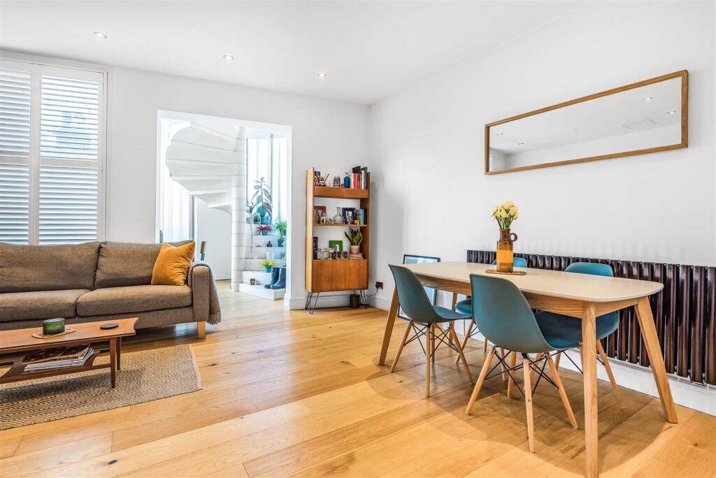 Apartment in Twickenham - View 5