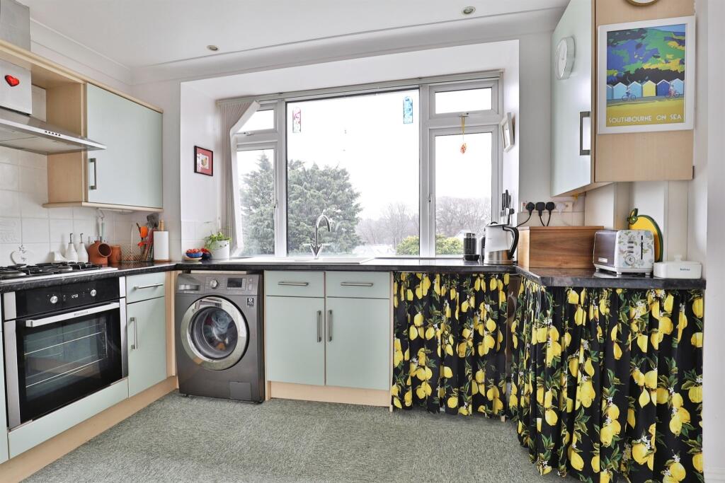 Apartment in Bournemouth - View 4