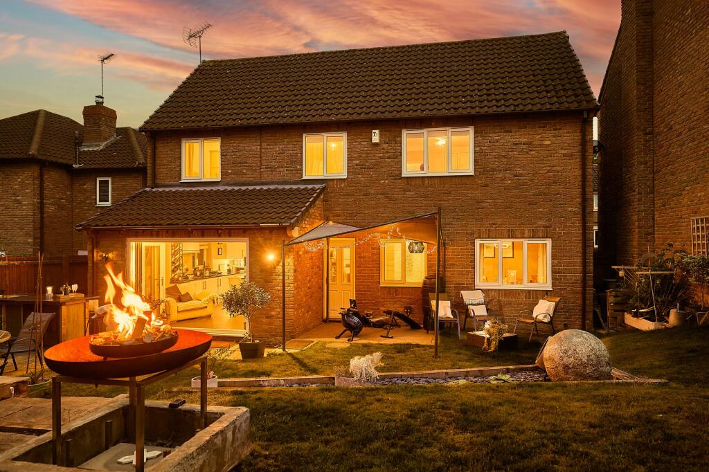 House in Wakefield - View 2