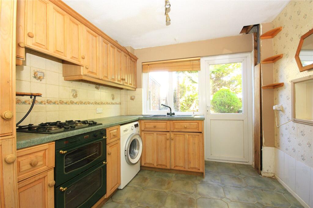 St. Francis Place, Havant, Hampshire, PO9 photo 4